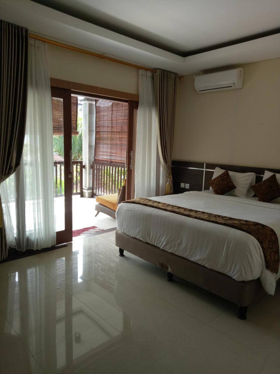 The Surya Kuta Villa Exteriör bild